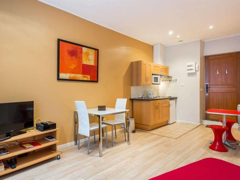 Les Studios De La Place Lione Esterno foto